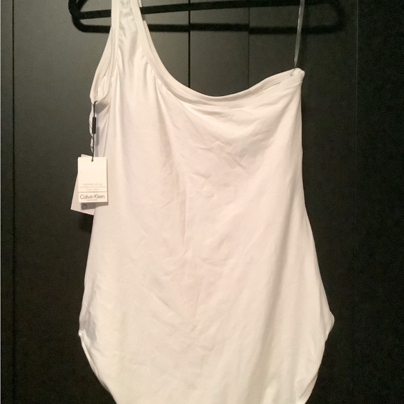 NWT Calvin Klein one piece swimsuit - Picture 4 of 5
